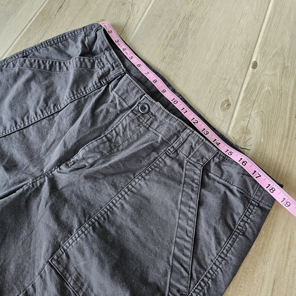 Women's Old Navy Dark Gray Raw Hem Ankle Length Chinos, Sz 16 - EUC - Picture 6 of 8